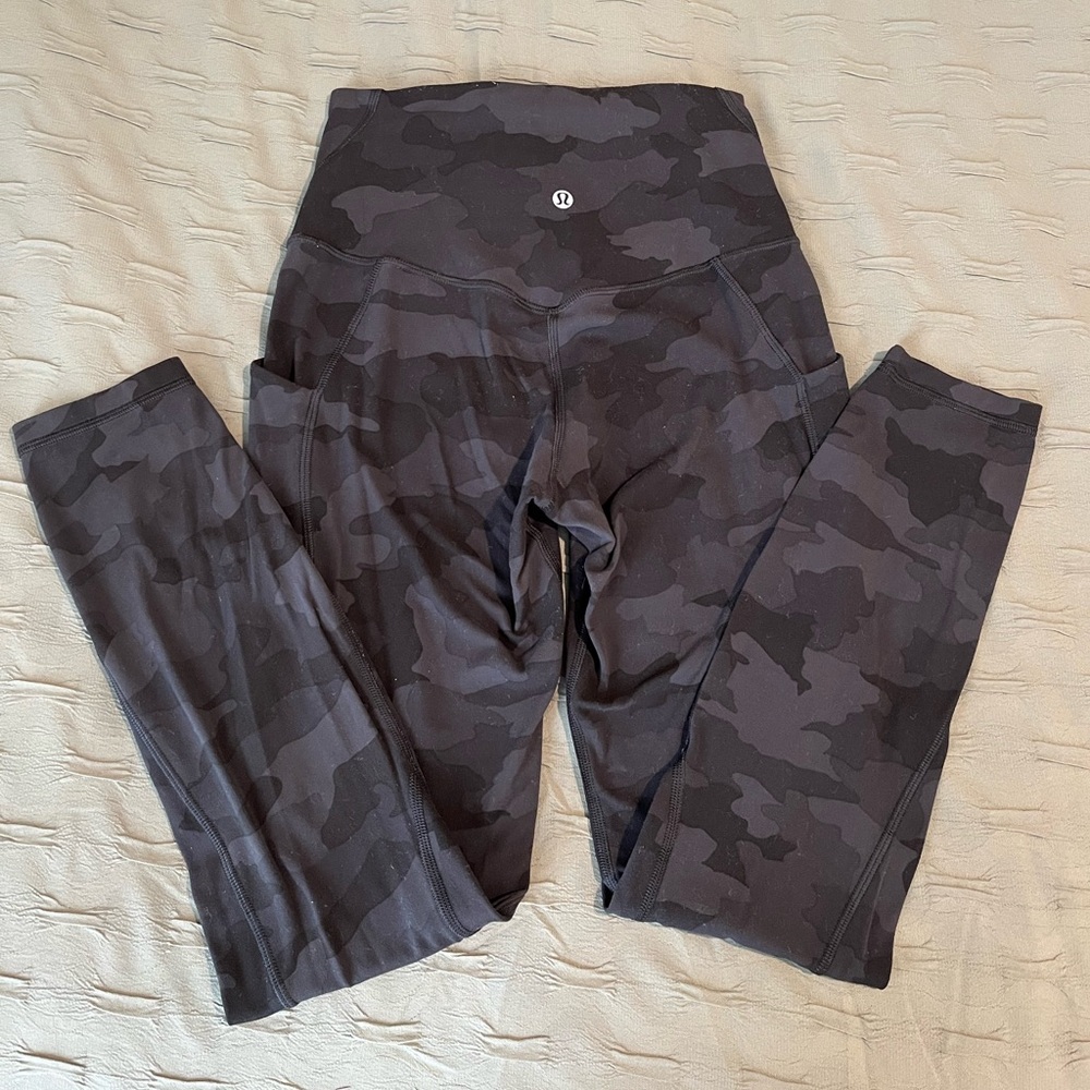 Lululemon Align 25” with pockets